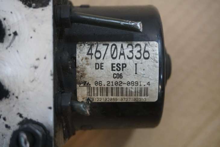 MITSUBISHI OUTLANDER II POMPA HAMULCOWA STEROWNIK ABS 4670A336 2.0DI-D nr.52 - obrazek 4