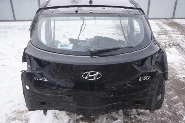 HYUNDAI i30 II GD KLAPA BAGAŻNIKA SZYBA 73700A6000 PAE CZARNY HATCHBACK 2013R