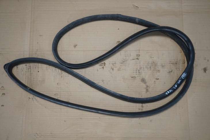 HONDA JAZZ III 2009-2013rok USZCZELKA LEWA PRZEDNIA DRZWI KAROSERYJNA 72355TF0003