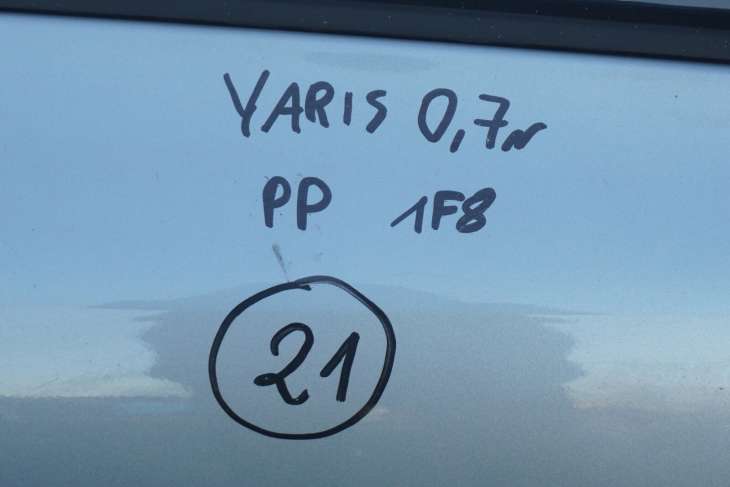 TOYOTA YARIS II DRZWI PRAWE PRZEDNIE 1F8 670010D170 nr.21 - obrazek 2