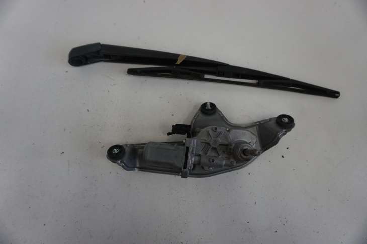 MAZDA 3 BL MECHANIZM WYCIERACZKI BBN9-67450