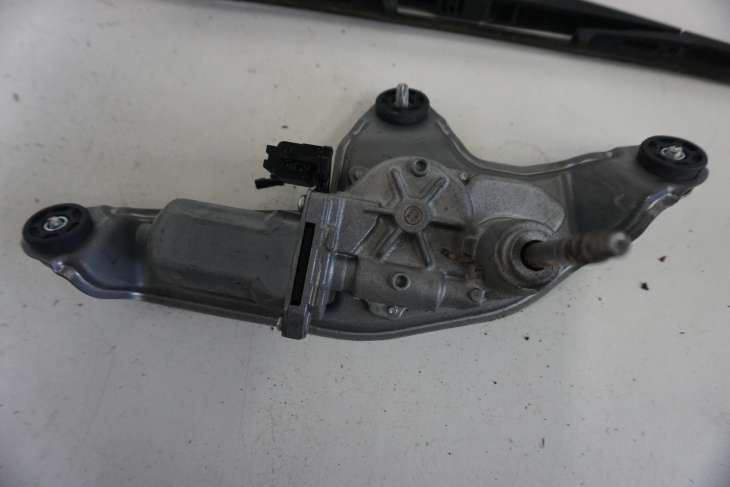 MAZDA 3 BL MECHANIZM WYCIERACZKI BBN9-67450 - obrazek 2