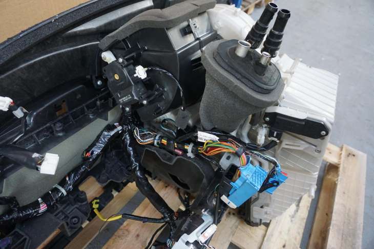MAZDA 3 BK KONSOLA NAGRZEWNICA 861000-0990 - obrazek 10
