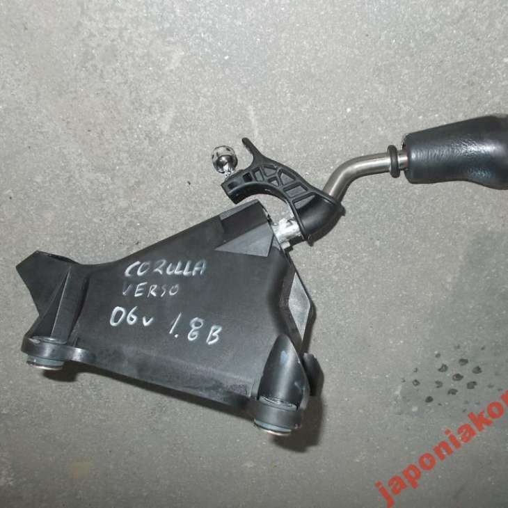 Toyota Corolla Verso 2006r Dźwignia Zmiany Biegów