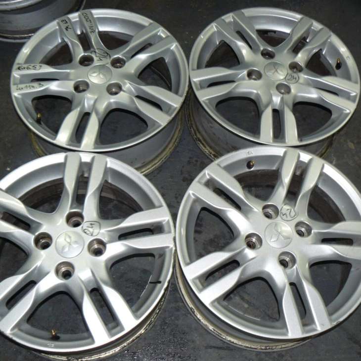 Mitsubishi Colt 2011r Felgi 16x6.5jj Et46 4x114.3