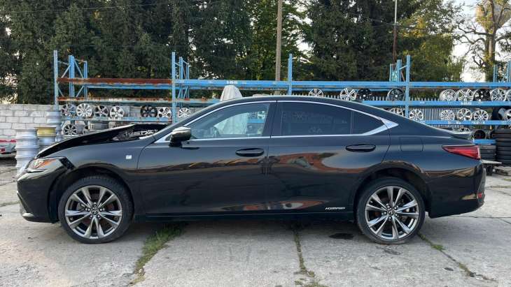 LEXUS ES 300H Z10 - obrazek 10