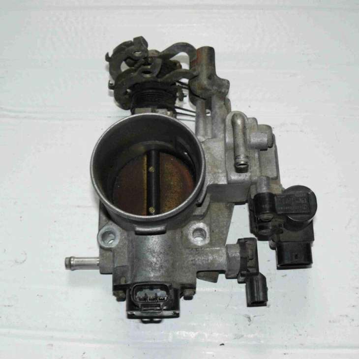 Subaru Forester 99r 2.0b Przepustnica 195900-5680