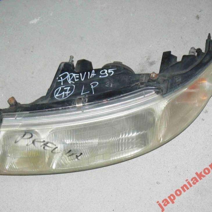 Toyota PreVIa 1995r Lampa Lewa Przednia