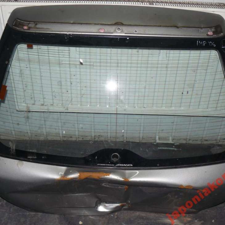Subaru Impreza 2006r Kombi Szyba Tył