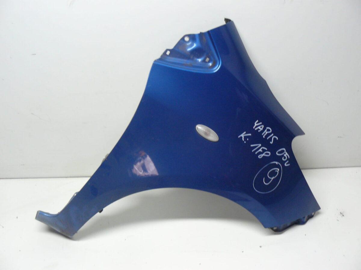 Toyota Yaris 2005r Błotnik Prawy Przedni Kołor 1f8