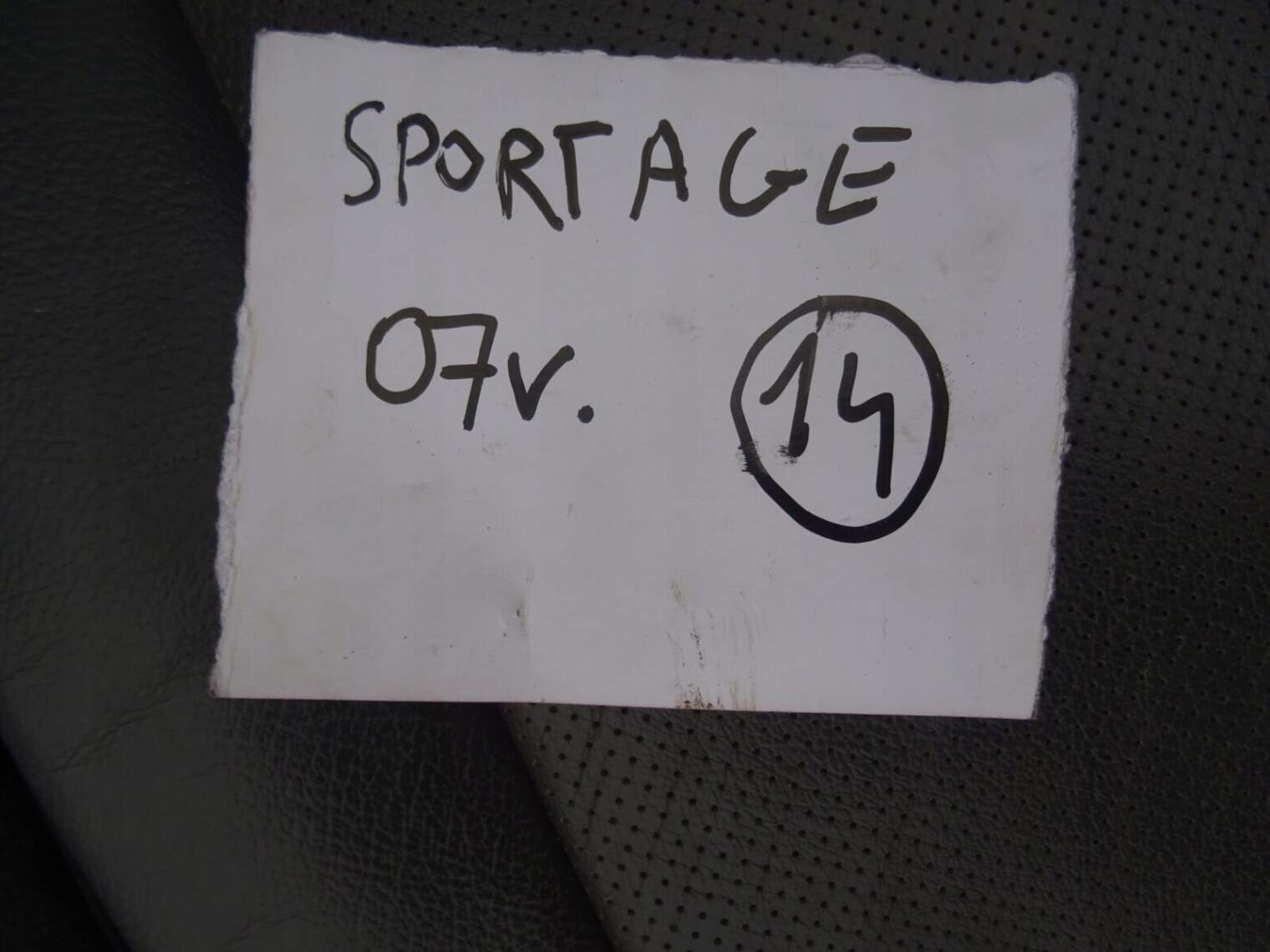 Kia Sportage II 06r Kanapa Tyl Skóra Pasy Bezpieczeństwa - obrazek 2