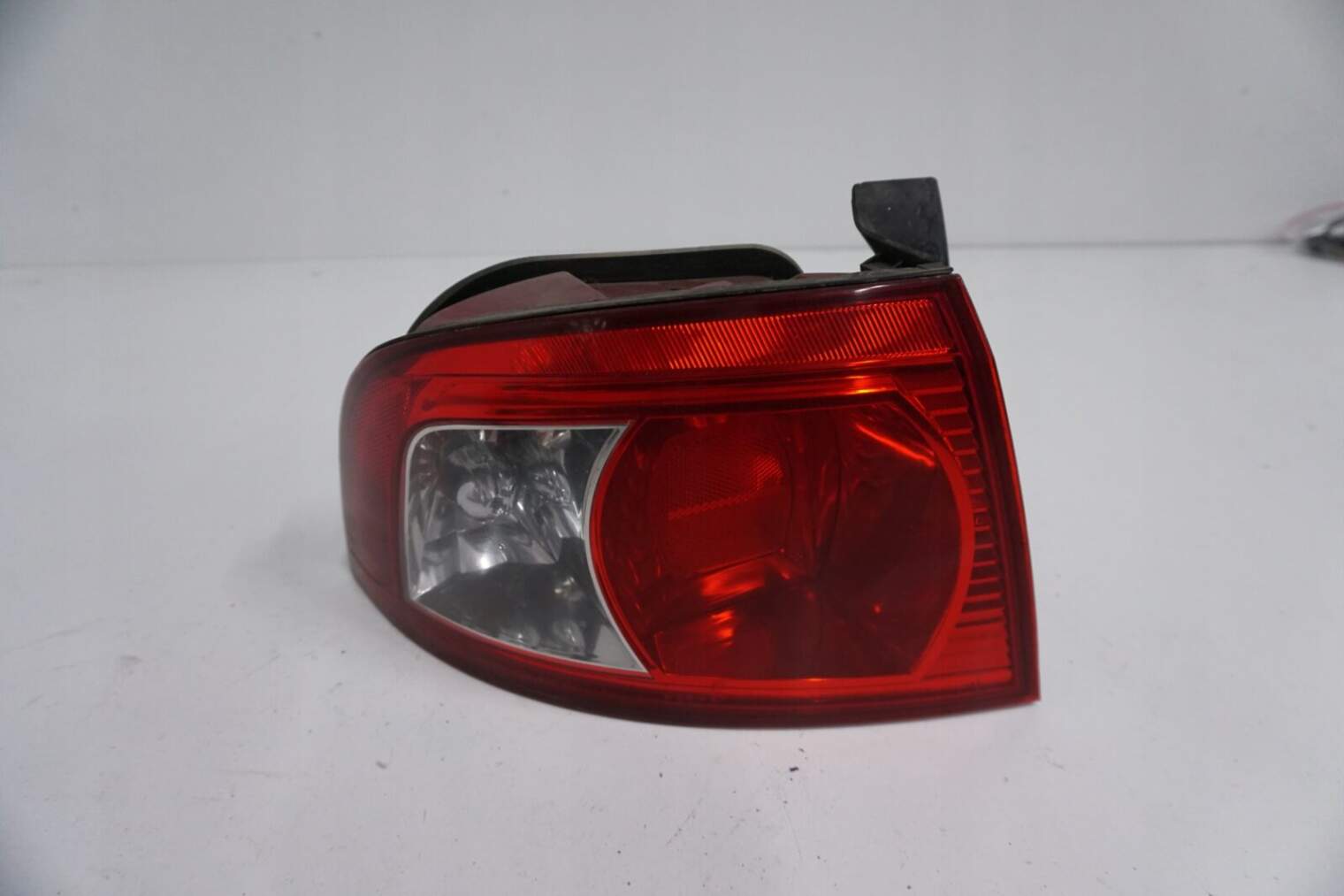 Kia Magentis Lift Gd Lampa Lewa Tylna Europa