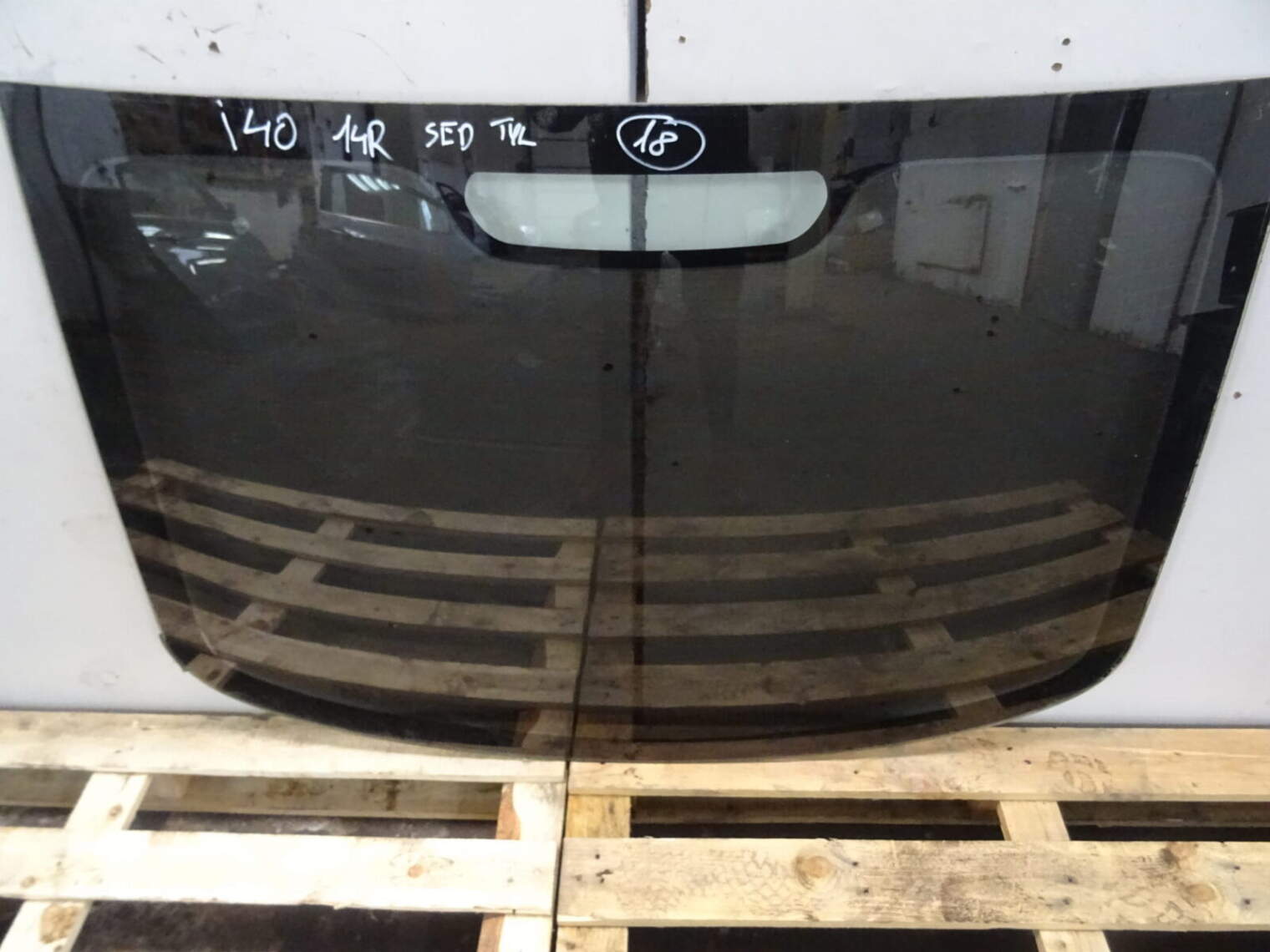 Hyundai I40 Sedan Szyba Tylna Karoseryjna