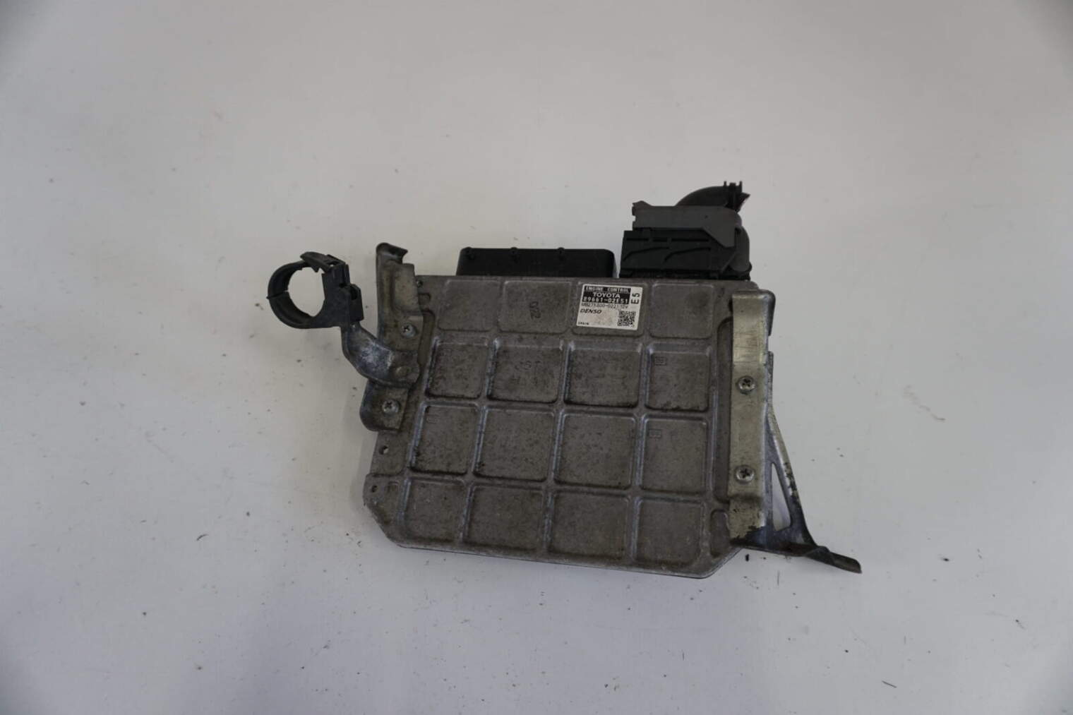 Toyota Yaris Sterownik Silnika 89661-02e51 - obrazek 2