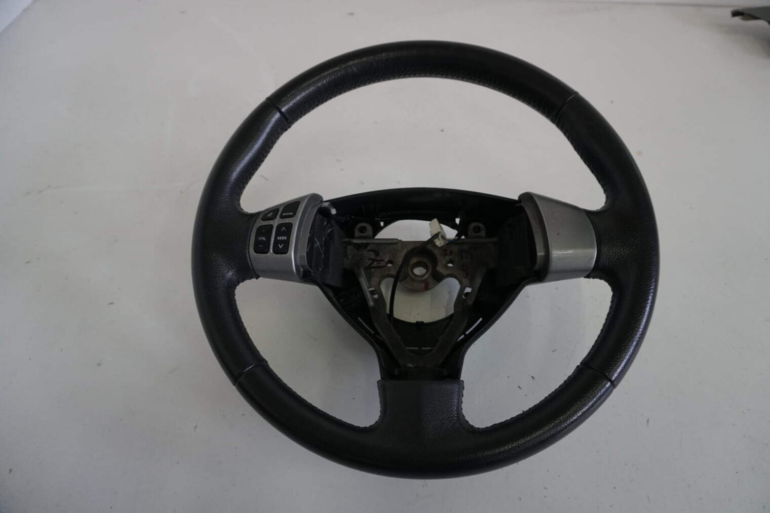 Suzuki Swift Mk6 III Kierownica Skóra Nr.83