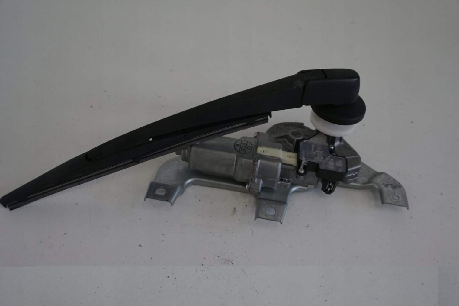 Suzuki Swift Mk7 IV Silnik Mechanizm Wycieraczki