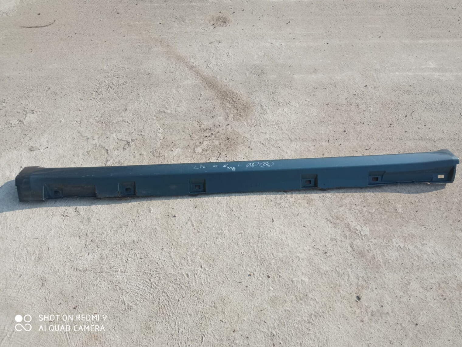 Subaru Legacy 3.0 H6 IV 2003-2009r Listwa Progowa Prawa Kołor 33a