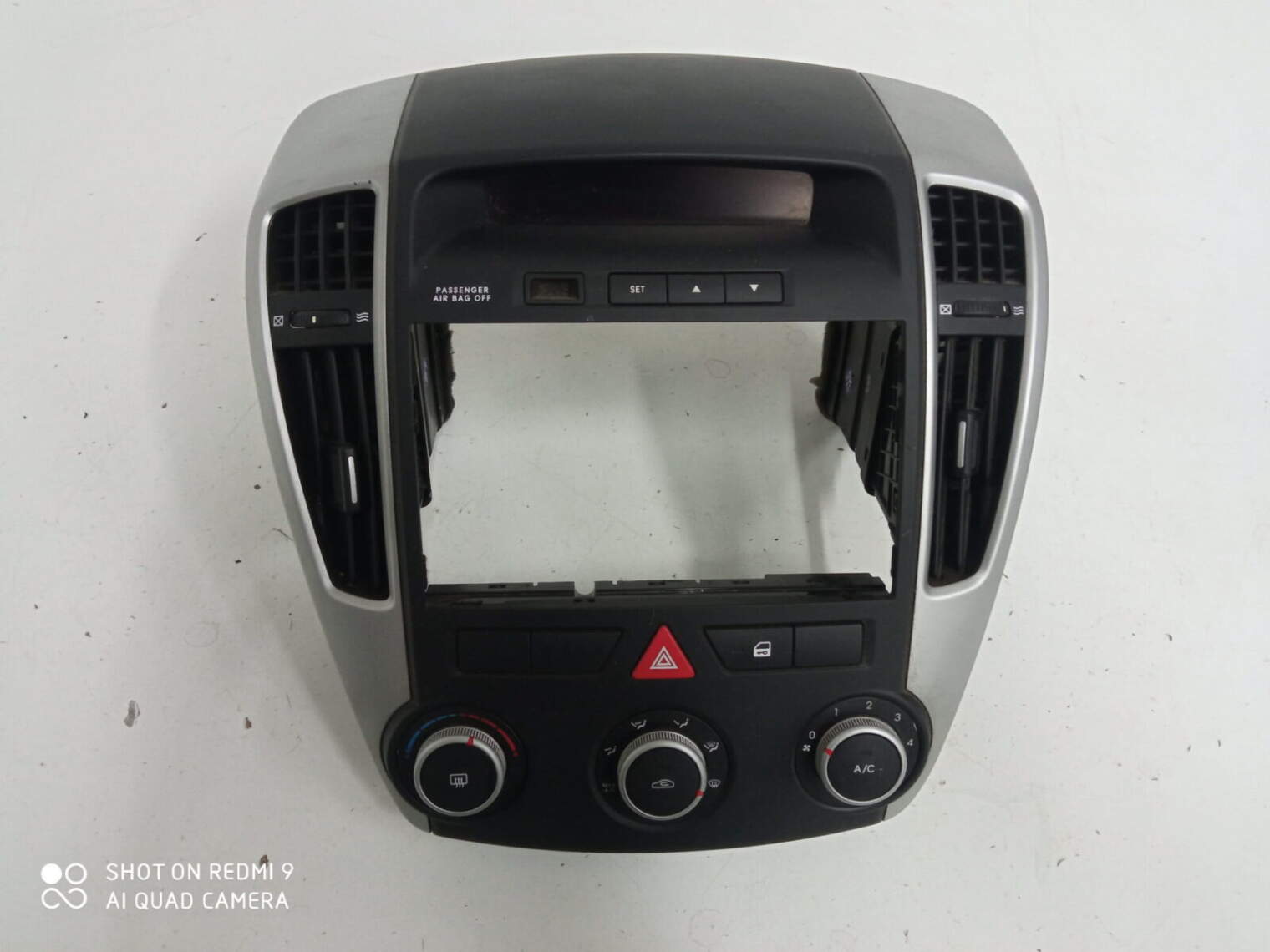 Kia Ceed I Lift Panel Klimatyzacji Ramka Wyświetlacz 97250-1hxxx 95710-1h700