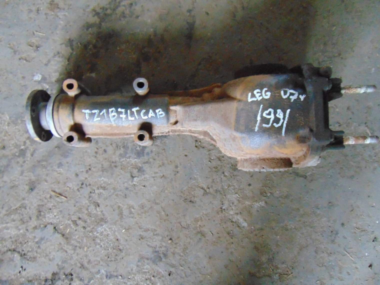 Subaru Legacy IV TYLNY MOST Tz1b7ltcab
