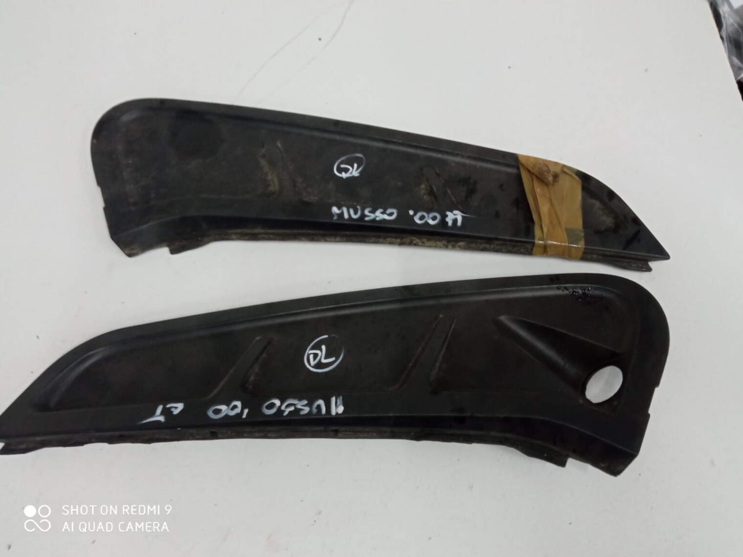 Daewoo Musso 2000r Listwa Osłona Szyby Prawa Lewa Tylna Tyl 79551-05003 79561-05003