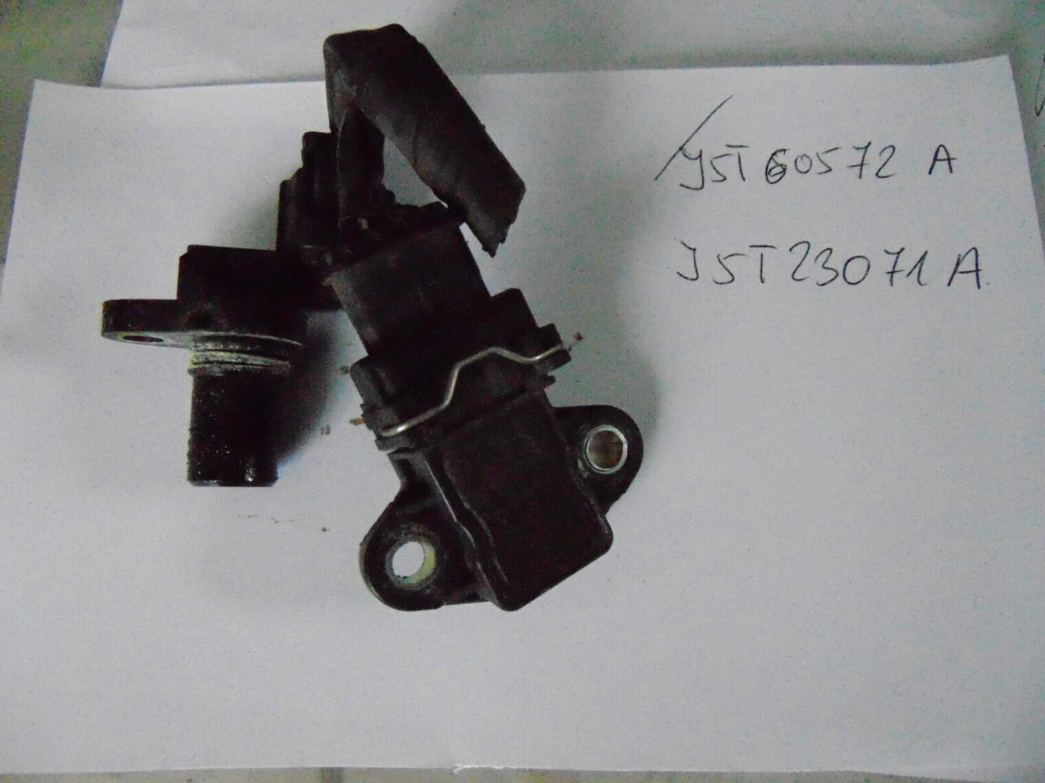 Mitsubishi Moduł Zapłonu Czujnik J5t60572 A ; J5t23071 A