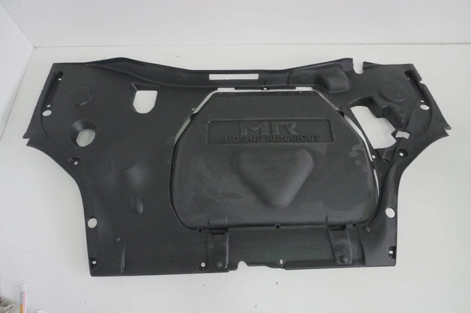 Toyota Mr2 Osłona 55587-17011 64427-17011