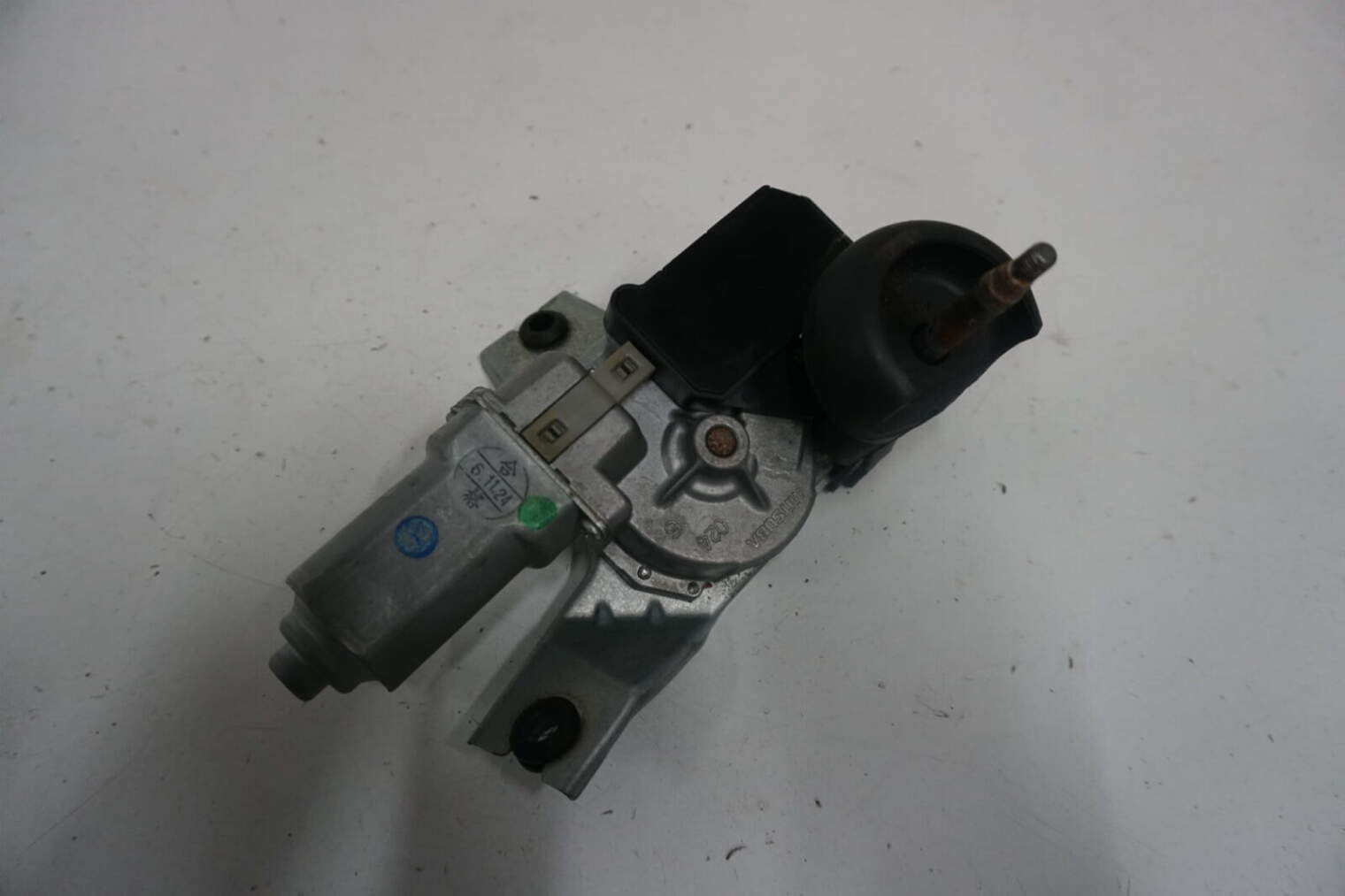 Toyota Silniczek Tylnej Wycieraczki Japonia 024142 ; 8513012880 ; 85130-12880