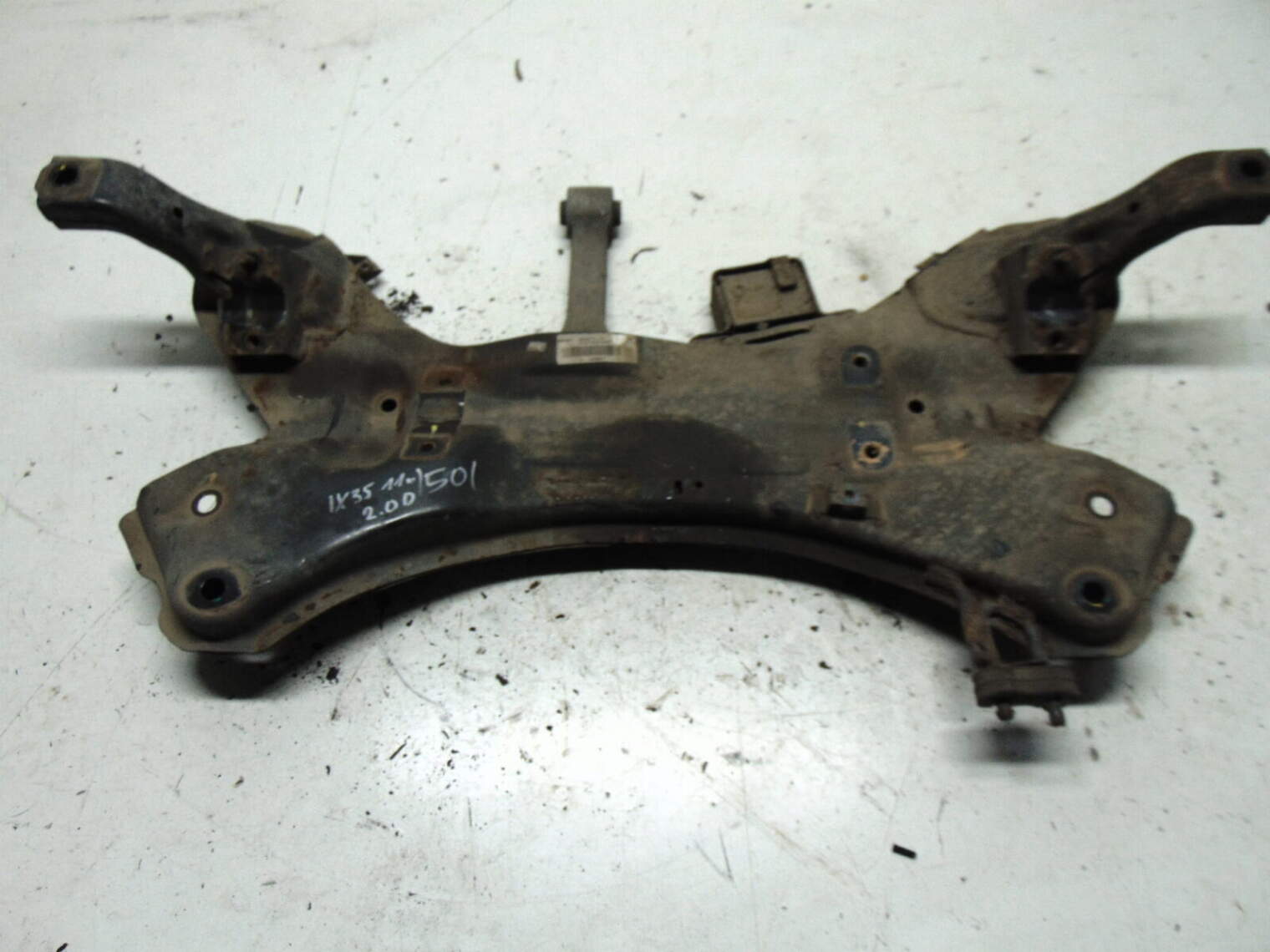 Hyundai IX35 Belka Zawieszenia Przedniego Sanki 62401-2y500