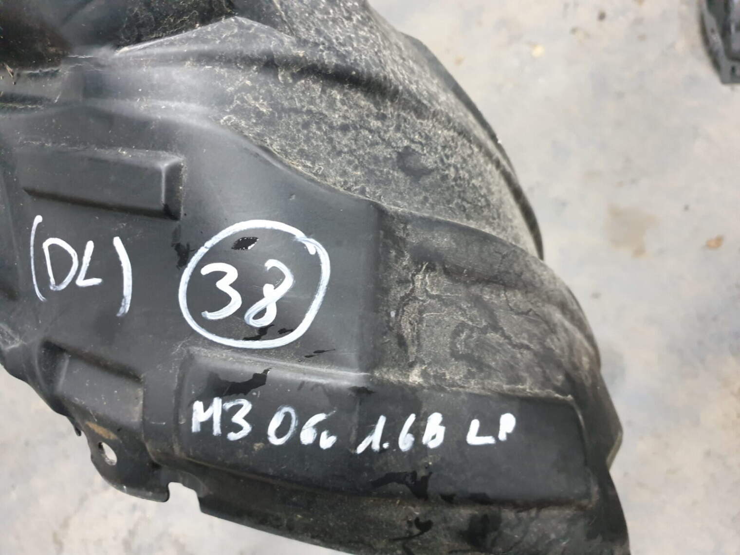 Mazda 3 Bk 2006r 1.6b Nadkole Lewe Przednie Przód Bp4l Lh - obrazek 5