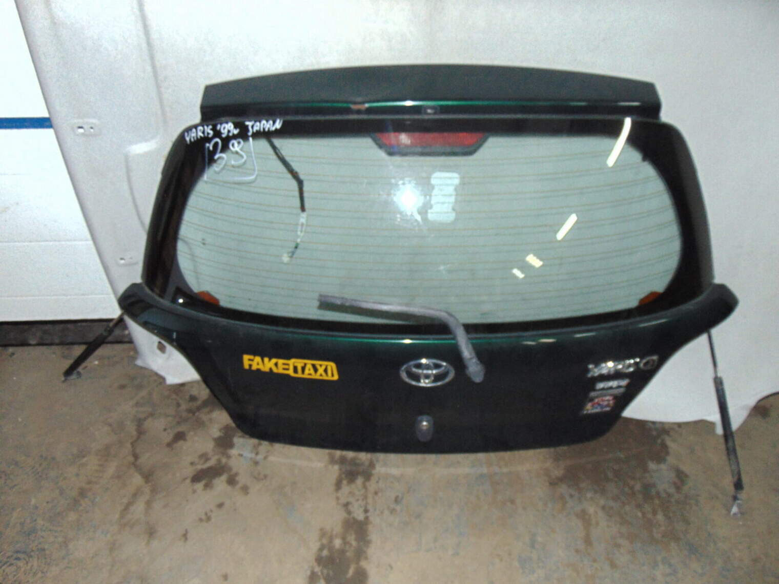 Toyota Yaris 1999r 6r4 Japonia Klapa Szyba Tylna Bagażnika