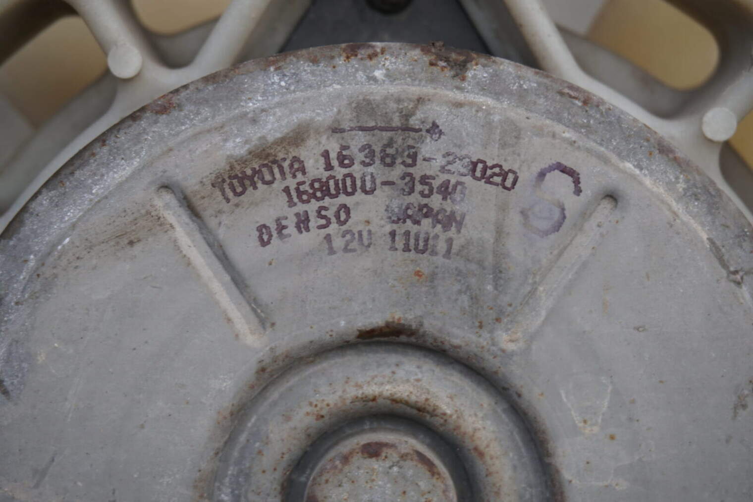 Toyota Yaris I Wentylator Chłodnicy Wody 16389-23020 168000-3540 - obrazek 2