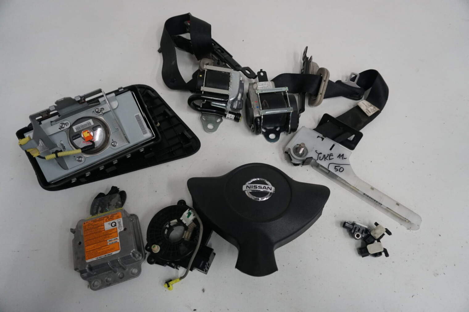 Nissan Juke F15 Poduszki Powietrzne 988201kc0a