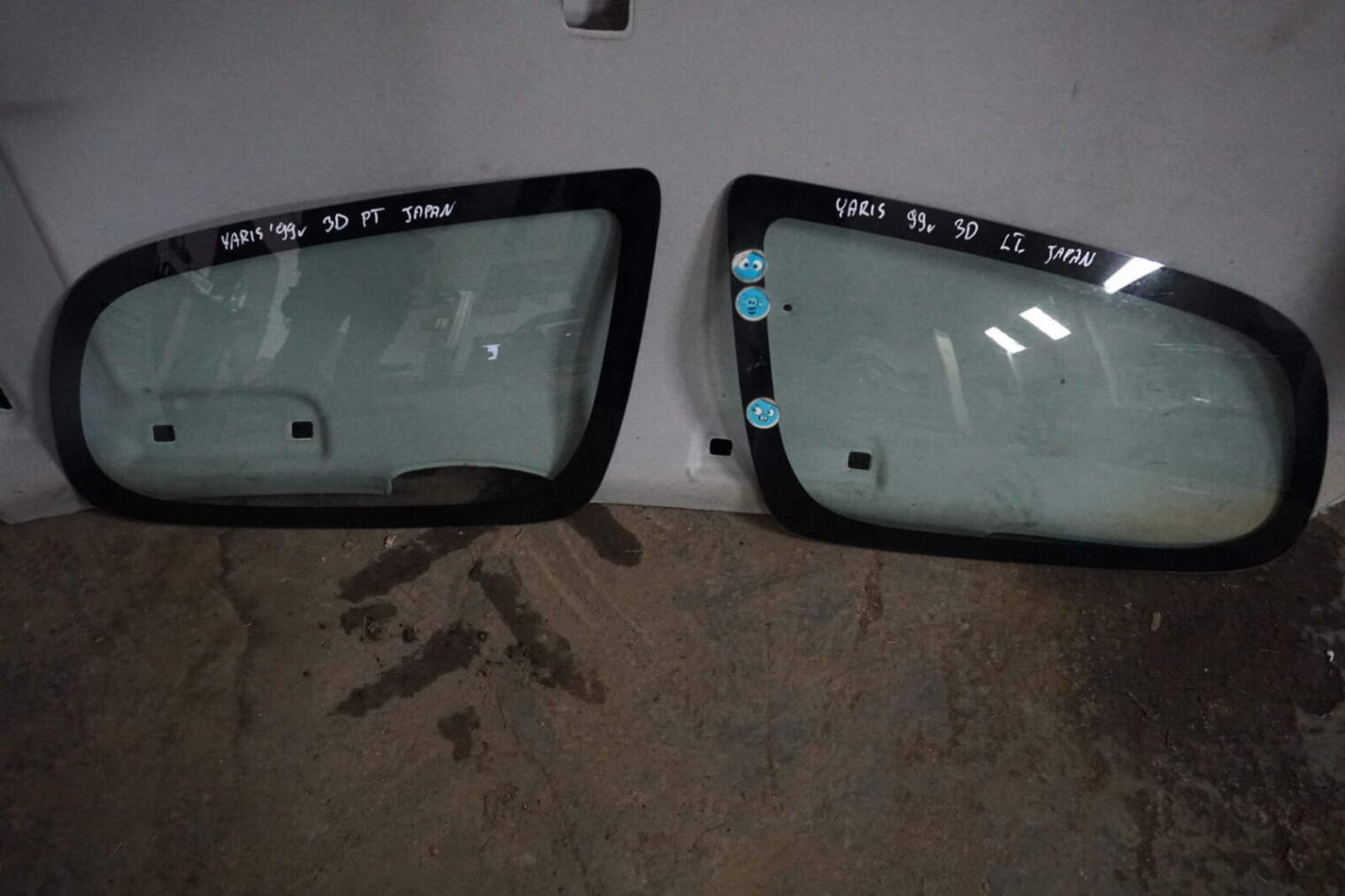 Toyota Yaris I 1999r 3d Szyba Karoseryjna