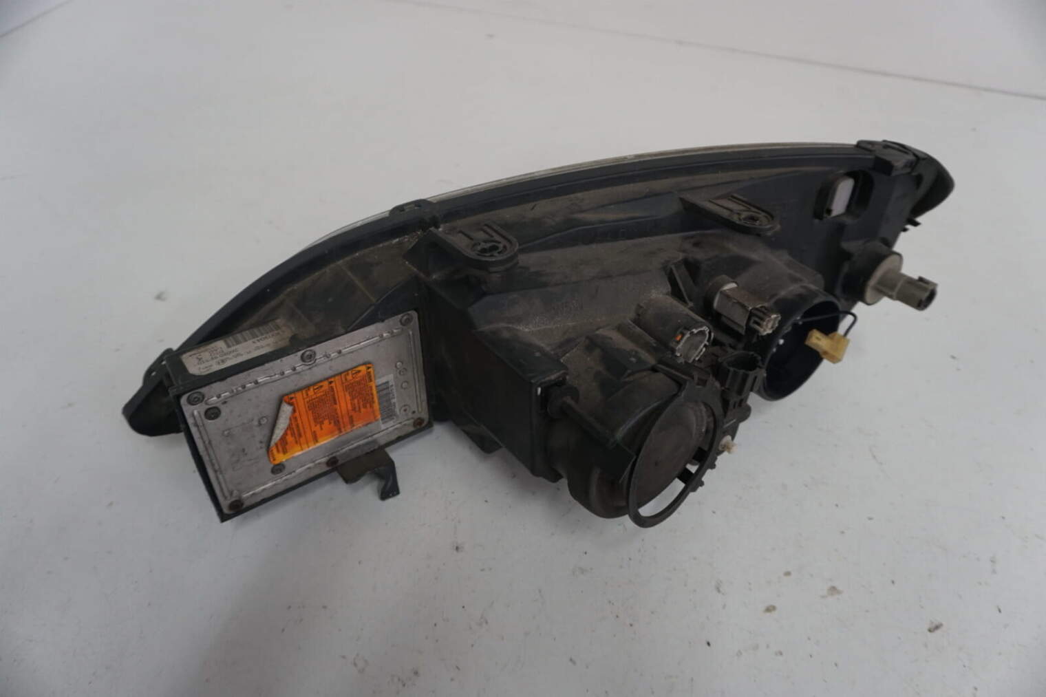 Nissan Primera P11 Lampa Prawa Przednia Xenon 260109f510 - obrazek 5