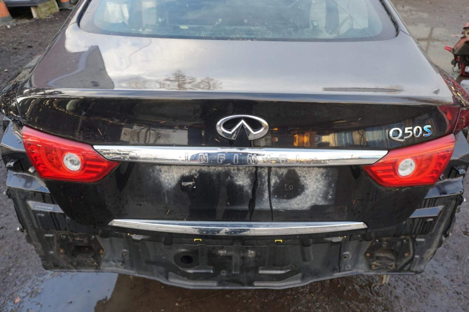 Infiniti Q50 Klapa Bagażnika Gac Lampa Tylna