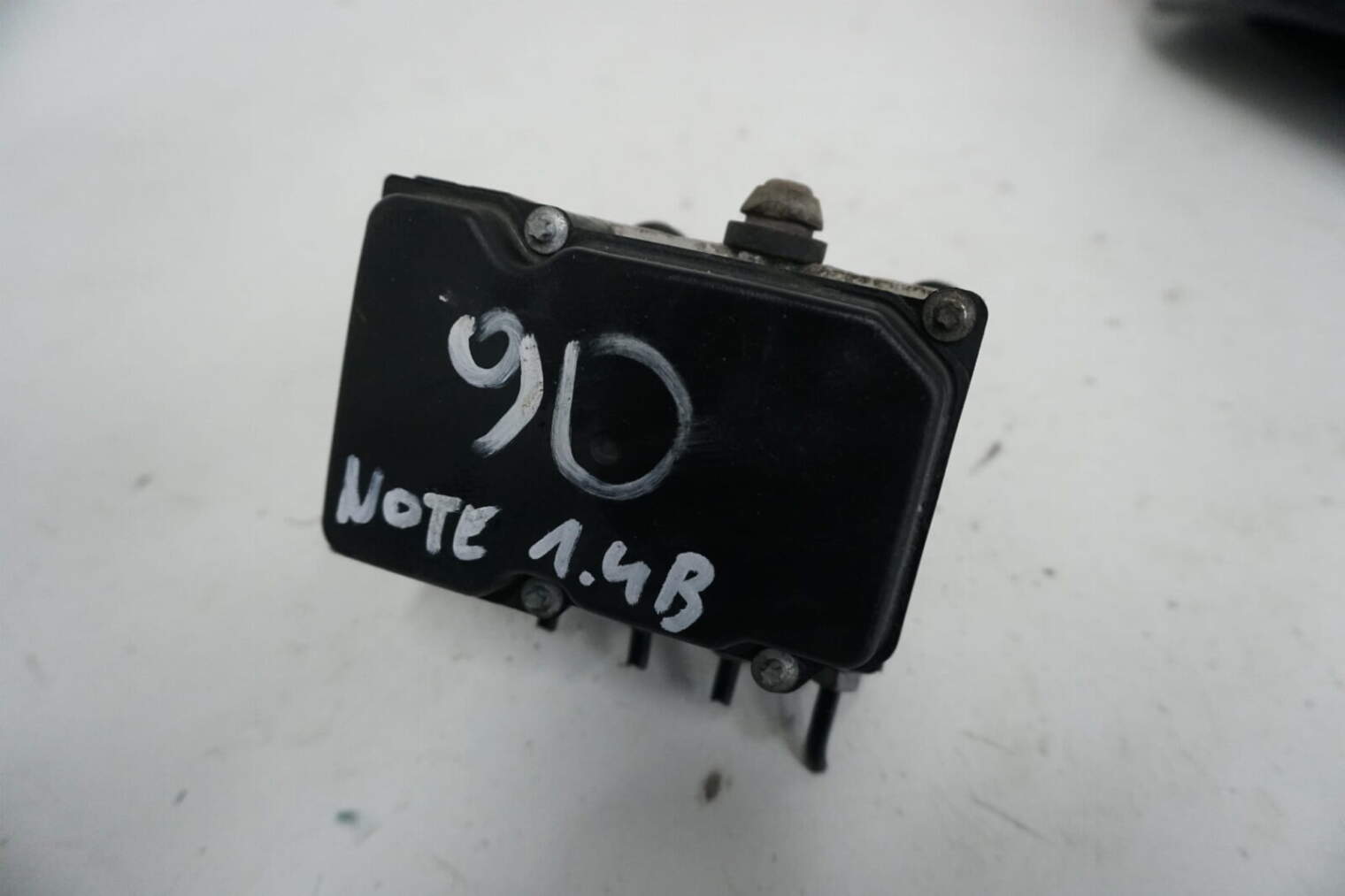 Nissan Note E11 Sterownik Abs 476609u100 476609u100 0265800518 0265231732 47660-9u100