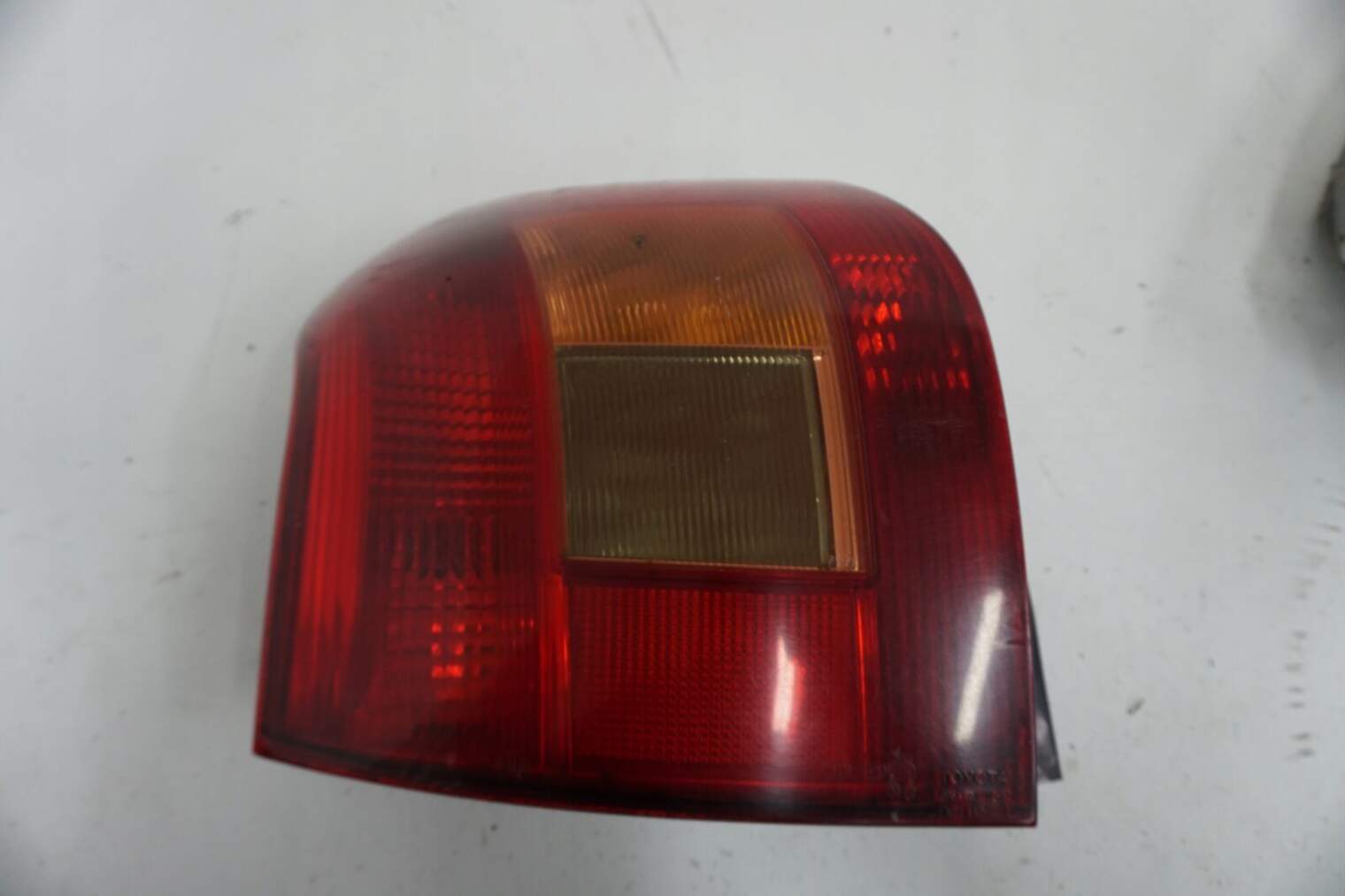 Toyota Corolla E12 Lampa Lewa Tylna Europa