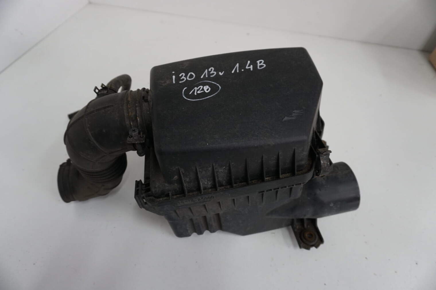 Hyundai I30 Obudowa Filtra Powietrza 28110-A5000 28100-A6600