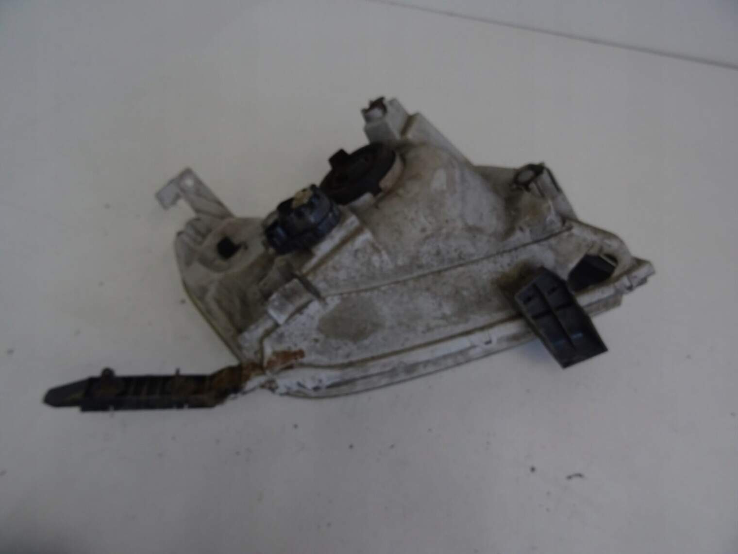 Suzuki Grand VItara II Lampa Lewa Przednia Nr.31 - obrazek 3