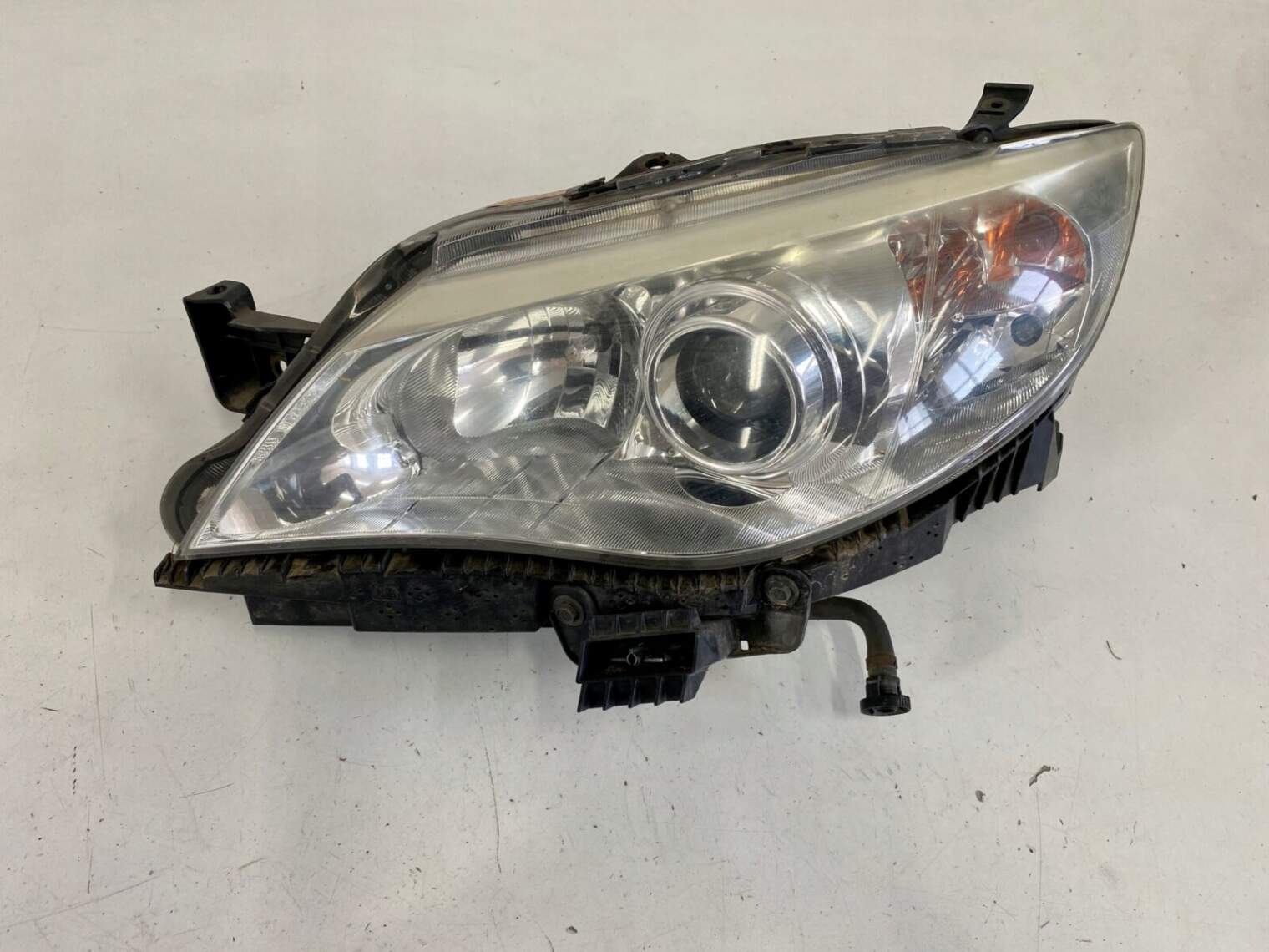 Subaru Impreza Gh Lampa Lewa Przednia Xenon Uk
