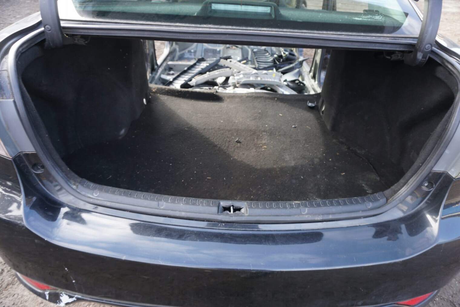 Toyota Avensis T27 Pas Klapa Zderzak Błotnik Tył - obrazek 9