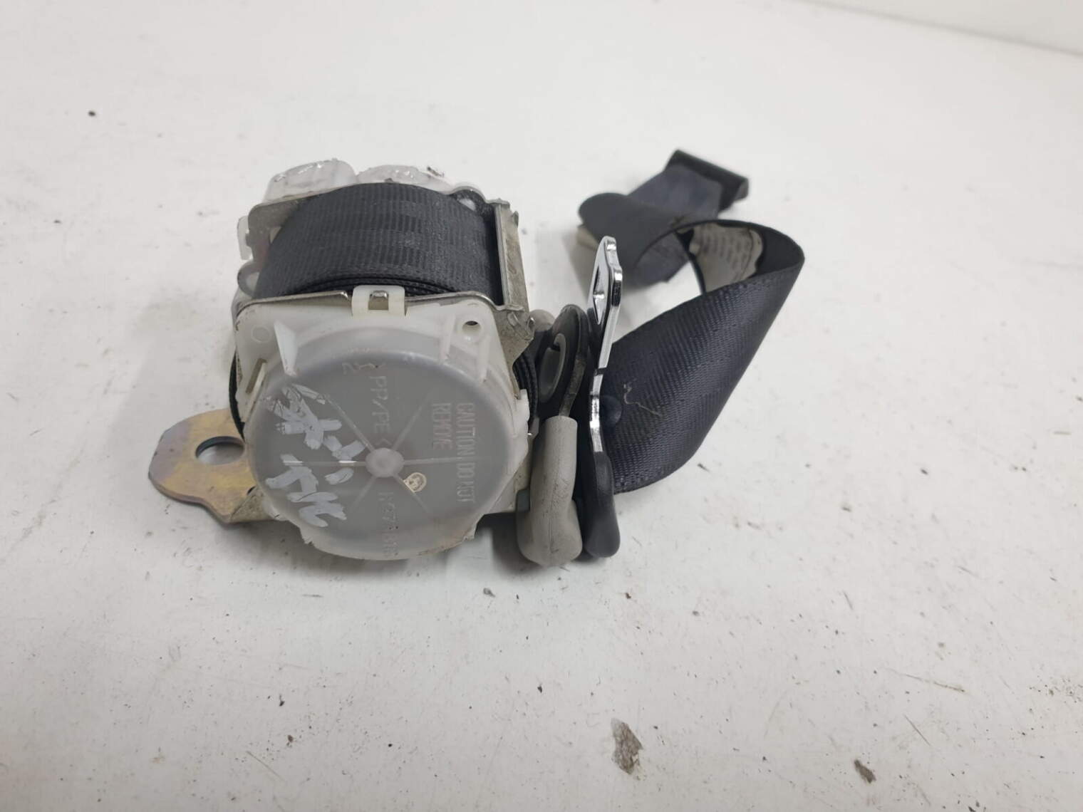 Suzuki Sx-4 Fiat Sedici Pas Bezpieczeństwa Tylny Tył 84960-79j0