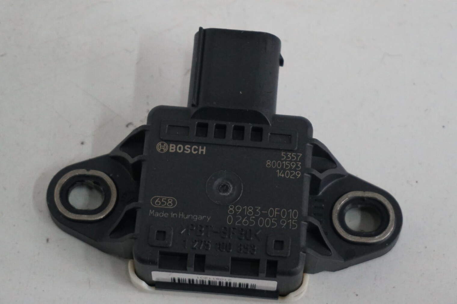 Toyota Avensis T27 III 2.0d Czujnik Przyspieszenia 89183-0f010