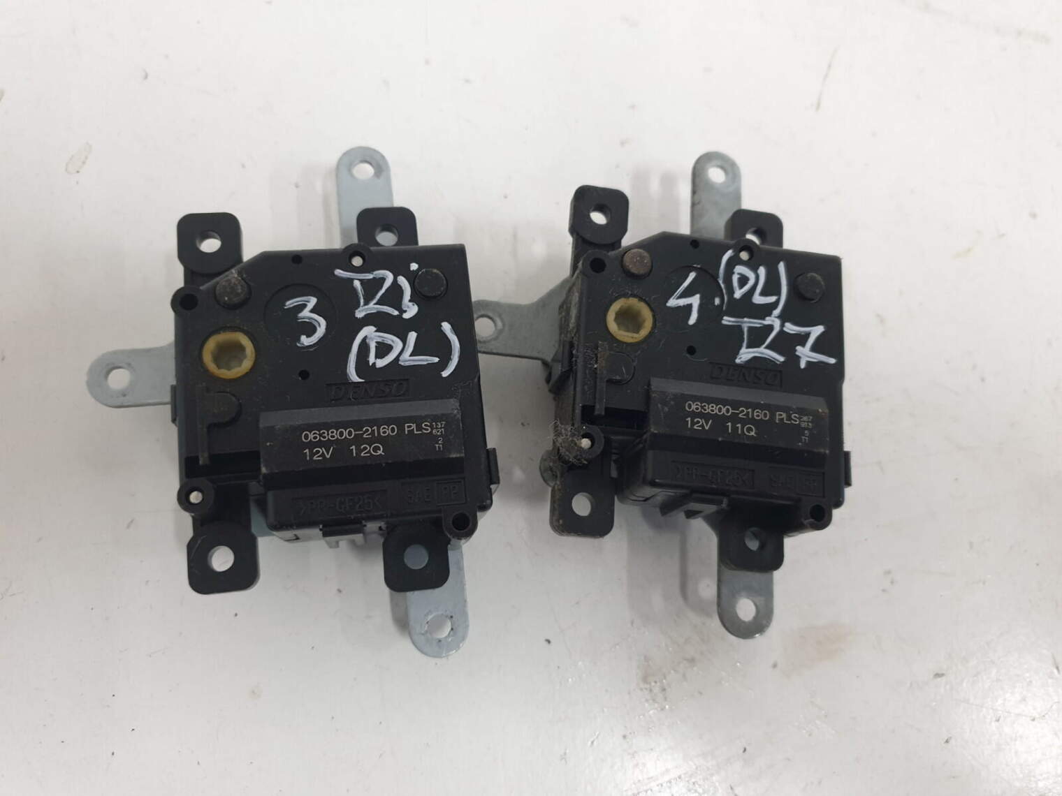Toyota Avensis T27 III Silniczek Nagrzewnicy 063800-2160