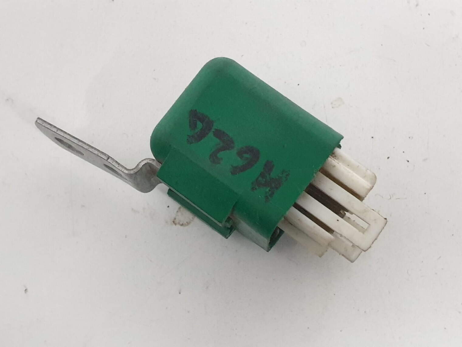 Mazda 323 626 Moduł Przekaźnik 056800-2120 - obrazek 3