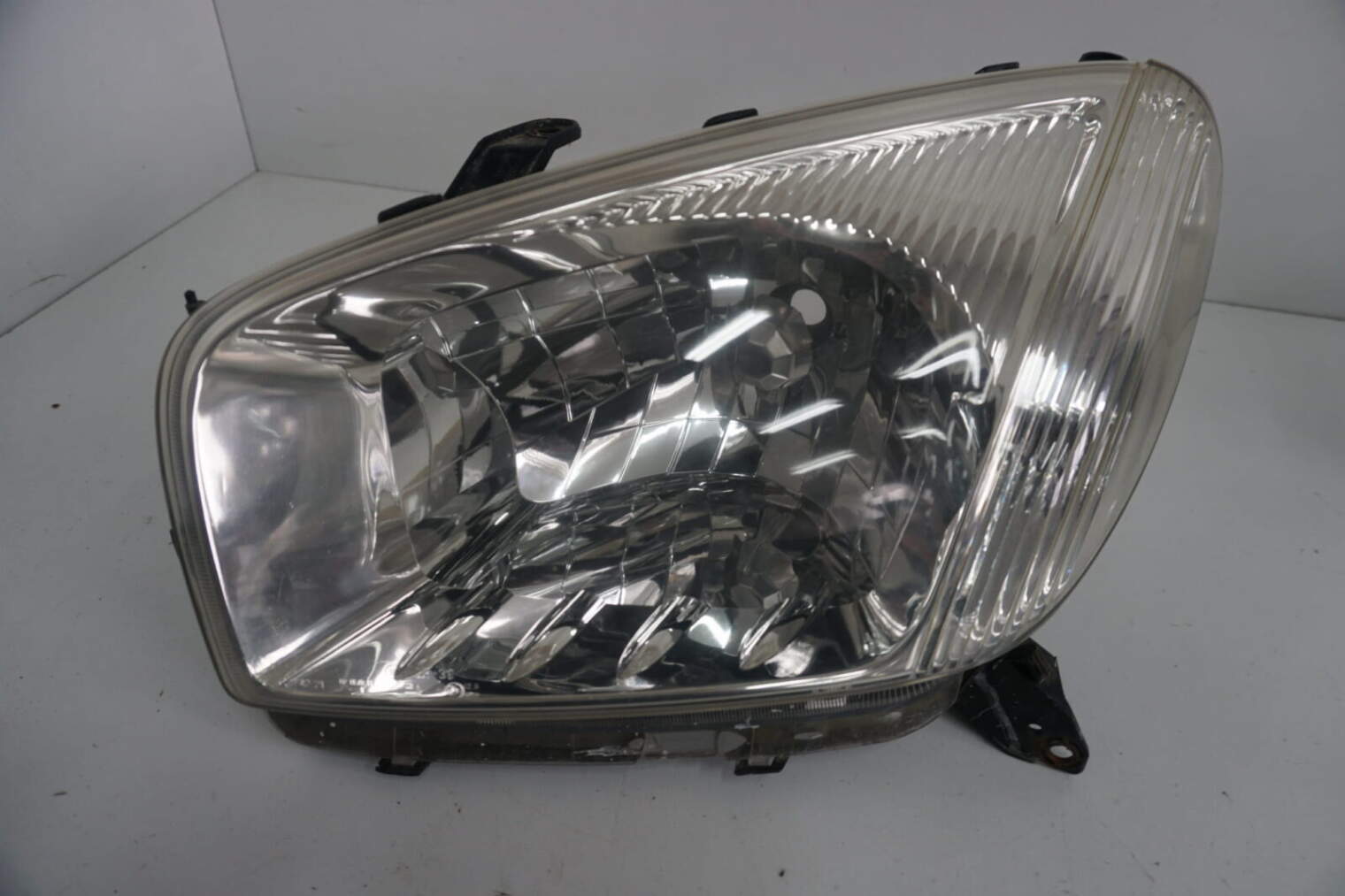 Toyota Rav4 II Lampa Lewa Przednia Uk