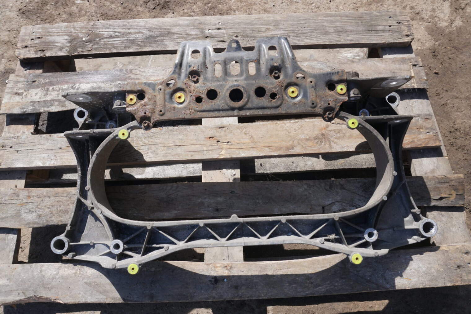 Lexus Is250 2006-2011 2.5 V6 Belka Pod Silnik Kołyska Sanki Przód 5120130130 ; 5120130140