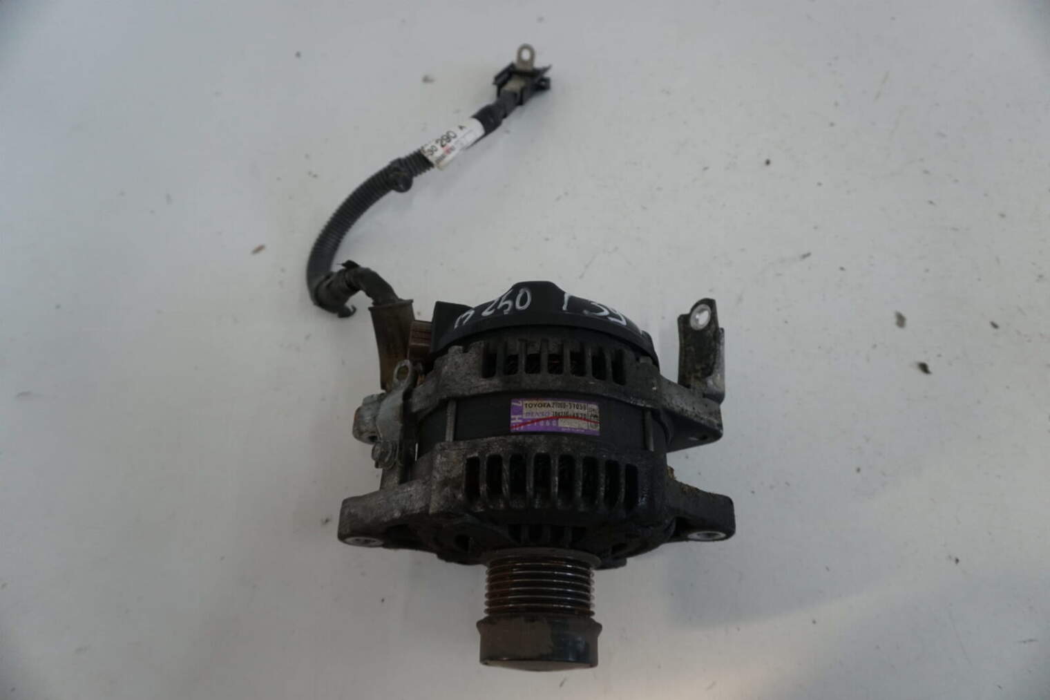 Lexus Is250 2006r 2.5b V6 Gs300 Rx300 Alternator 27060-31050 (NR 39)