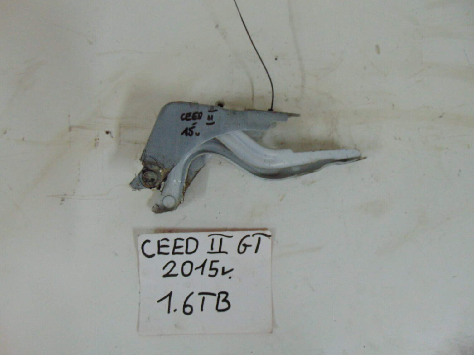Kia Pro Ceed II Zawiasy Maski Hw2