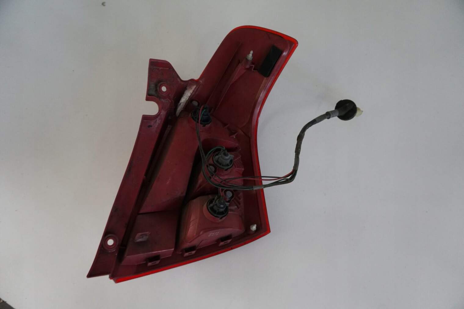 Suzuki Swift Mk6 III Lampa Lewa Tylna OEM 35670-62J00 - obrazek 3